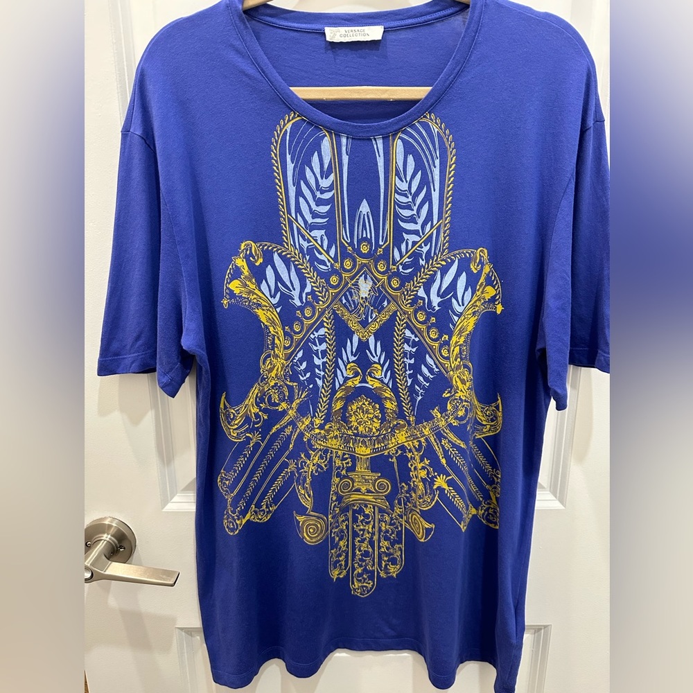 Versace Collection Graphic Design TShirt with Signature Medusa